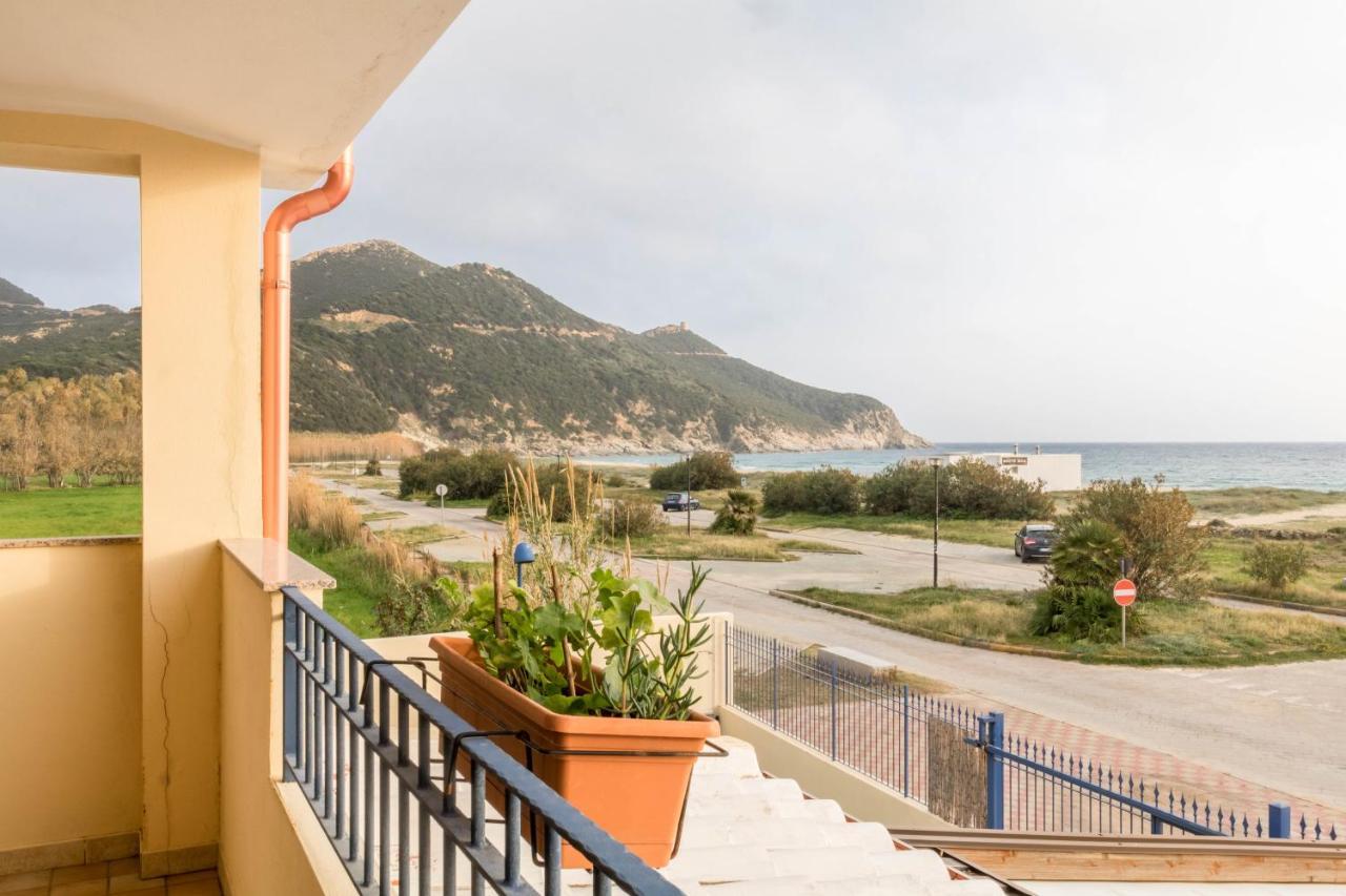 Hotel Villa Del Mare Solanas Solanas  Eksteriør billede