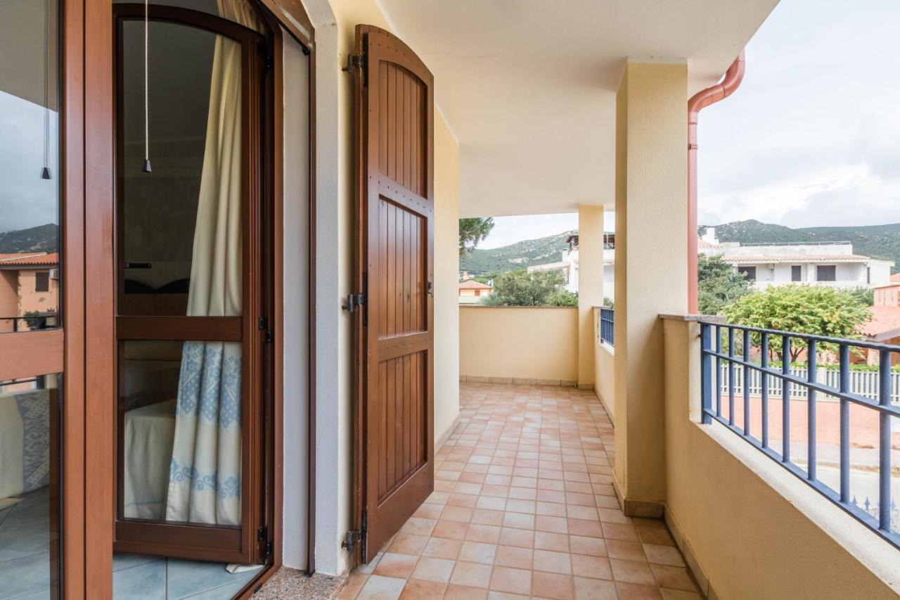 Hotel Villa Del Mare Solanas Solanas  Eksteriør billede