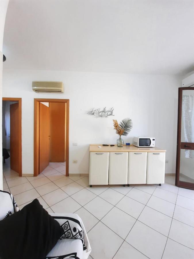Hotel Villa Del Mare Solanas Solanas  Eksteriør billede